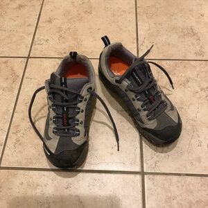 Garmont womens hiking shoes size 7